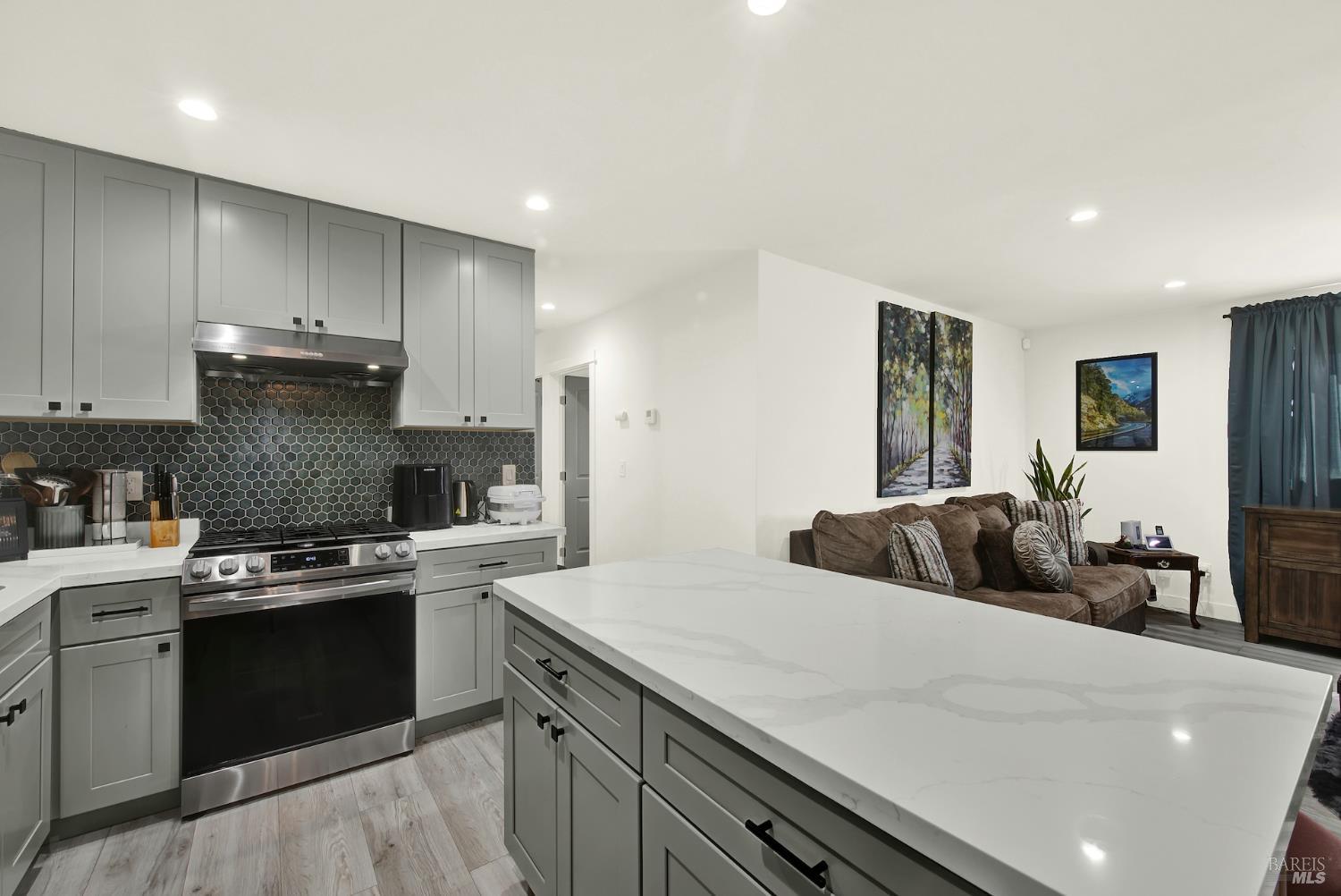 Detail Gallery Image 20 of 64 For 1600 Michigan St, Fairfield,  CA 94533 - 3 Beds | 2 Baths