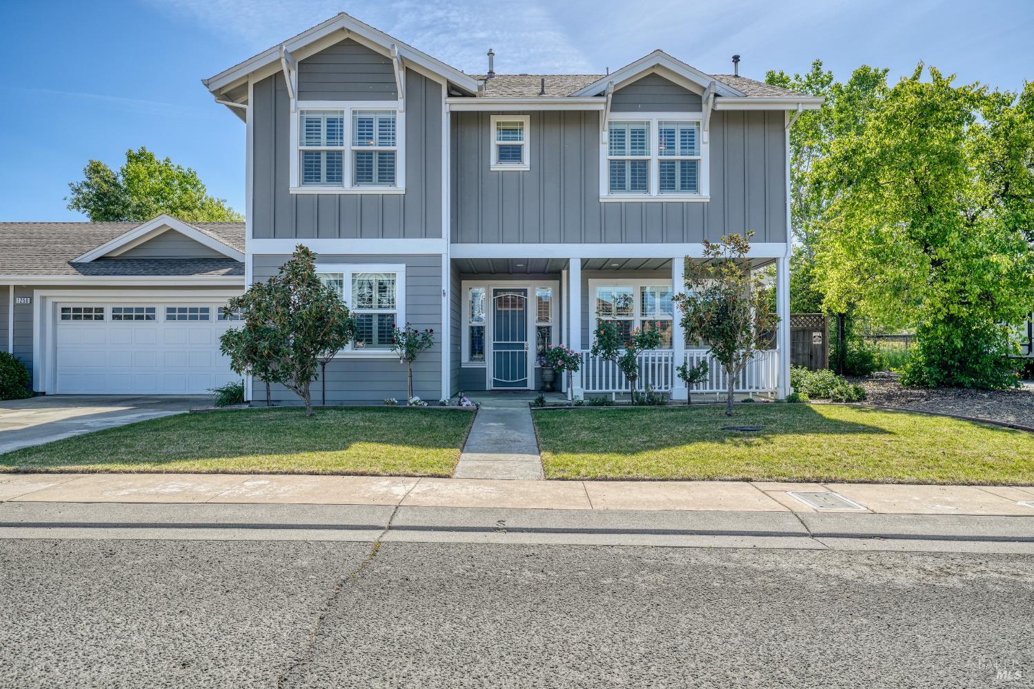 Front Image Thumbnail for BA326033475