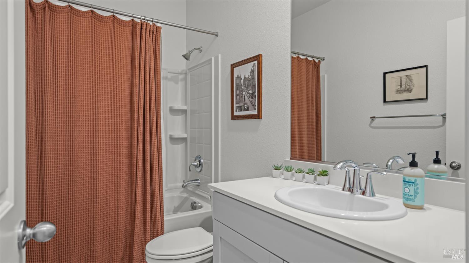 Detail Gallery Image 17 of 52 For 3044 Balance Cir, Fairfield,  CA 94533 - 3 Beds | 2 Baths