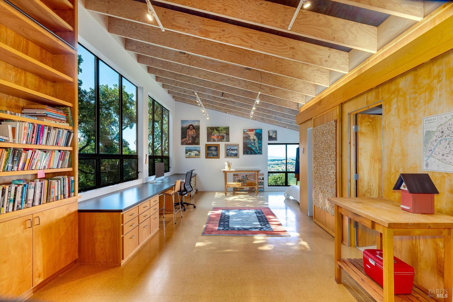 Detail Gallery Image 32 of 37 For 572 Montecito Blvd, Napa,  CA 94559 - 3 Beds | 3 Baths