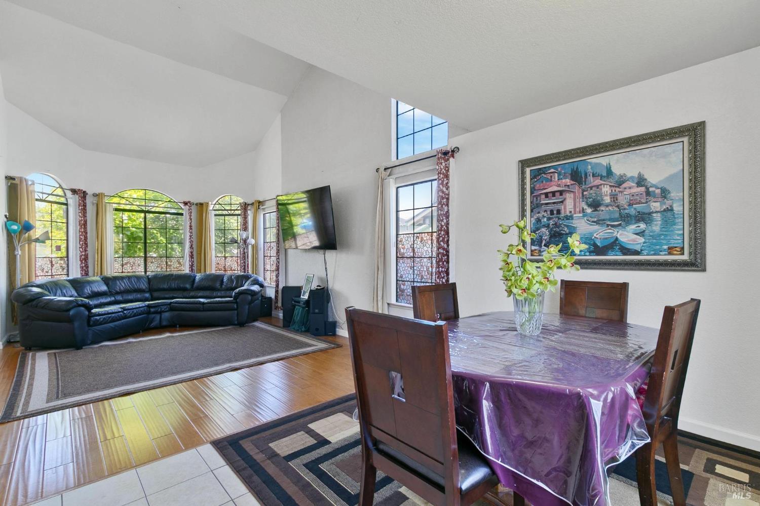 Detail Gallery Image 7 of 35 For 112 Sea Mist Dr, Vallejo,  CA 94591 - 4 Beds | 2/1 Baths