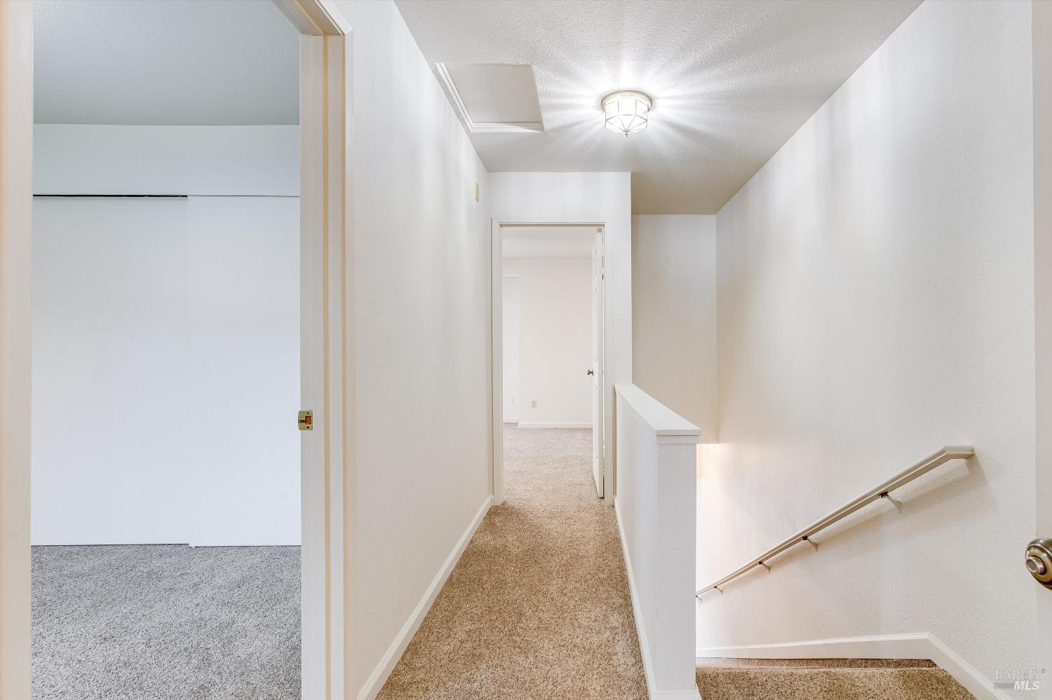 Detail Gallery Image 8 of 42 For 121 Elbridge Ave #B,  Cloverdale,  CA 95425 - 2 Beds | 2 Baths