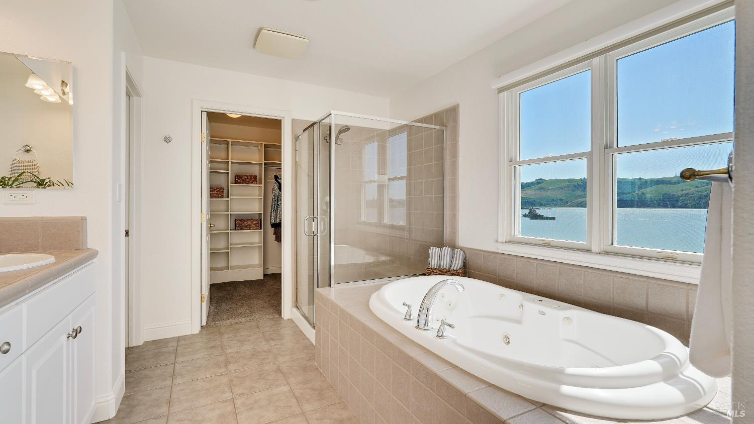 Detail Gallery Image 41 of 82 For 574 Anderson Ln, Benicia,  CA 94510 - 3 Beds | 2/1 Baths