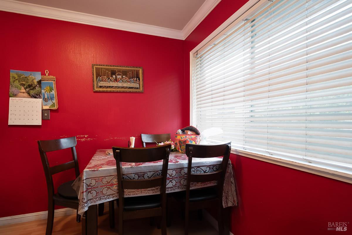 Detail Gallery Image 6 of 7 For 22 Fairfax St #E,  San Rafael,  CA 94901 - 1 Beds | 1 Baths