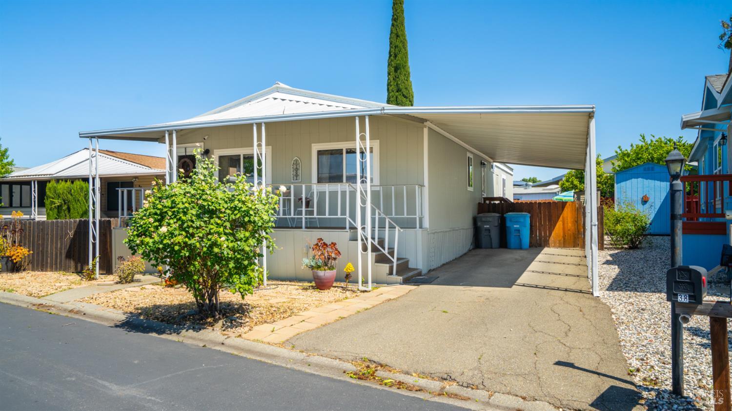 Detail Gallery Image 34 of 36 For 38 Del Rey Dr, Vacaville,  CA 95687 - 3 Beds | 2 Baths