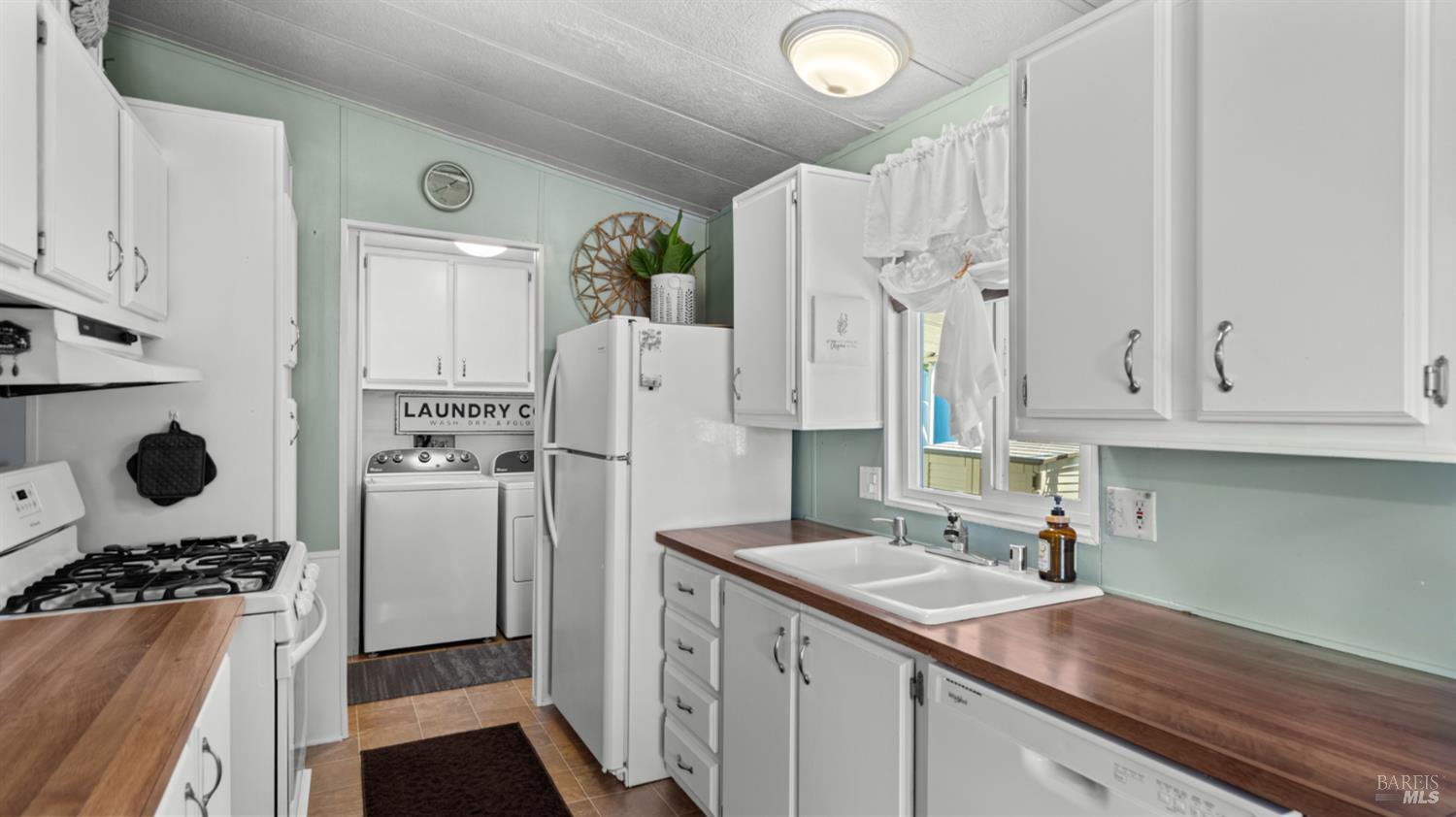 Detail Gallery Image 13 of 36 For 38 Del Rey Dr, Vacaville,  CA 95687 - 3 Beds | 2 Baths