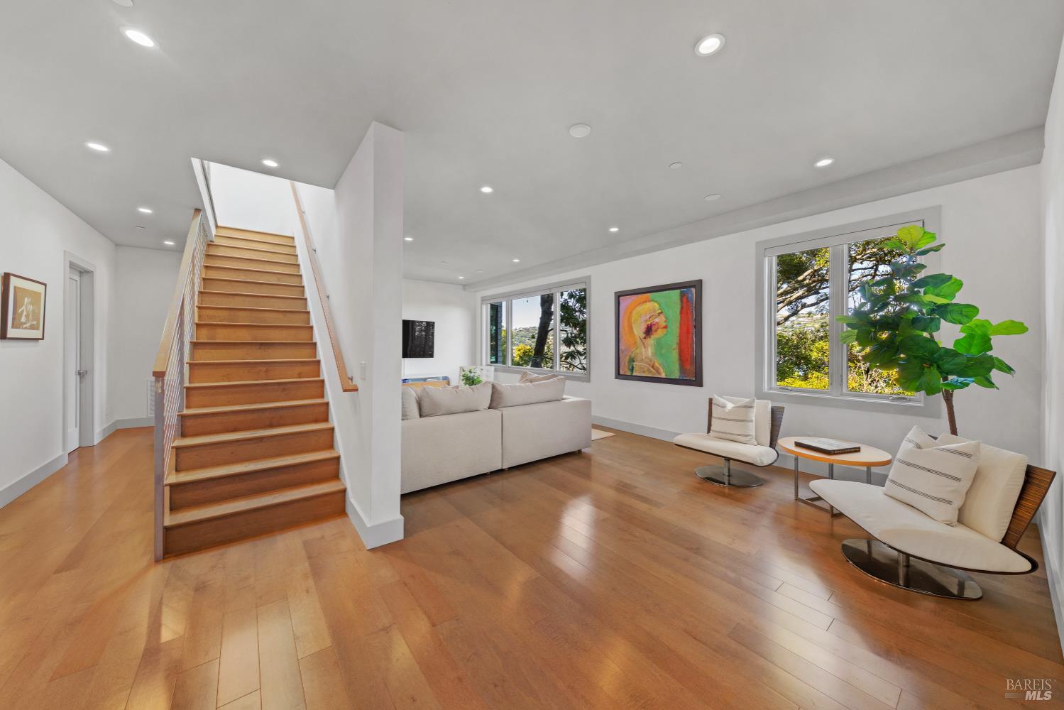 Detail Gallery Image 40 of 77 For 290 Beach Rd, Belvedere,  CA 94920 - 6 Beds | 5 Baths