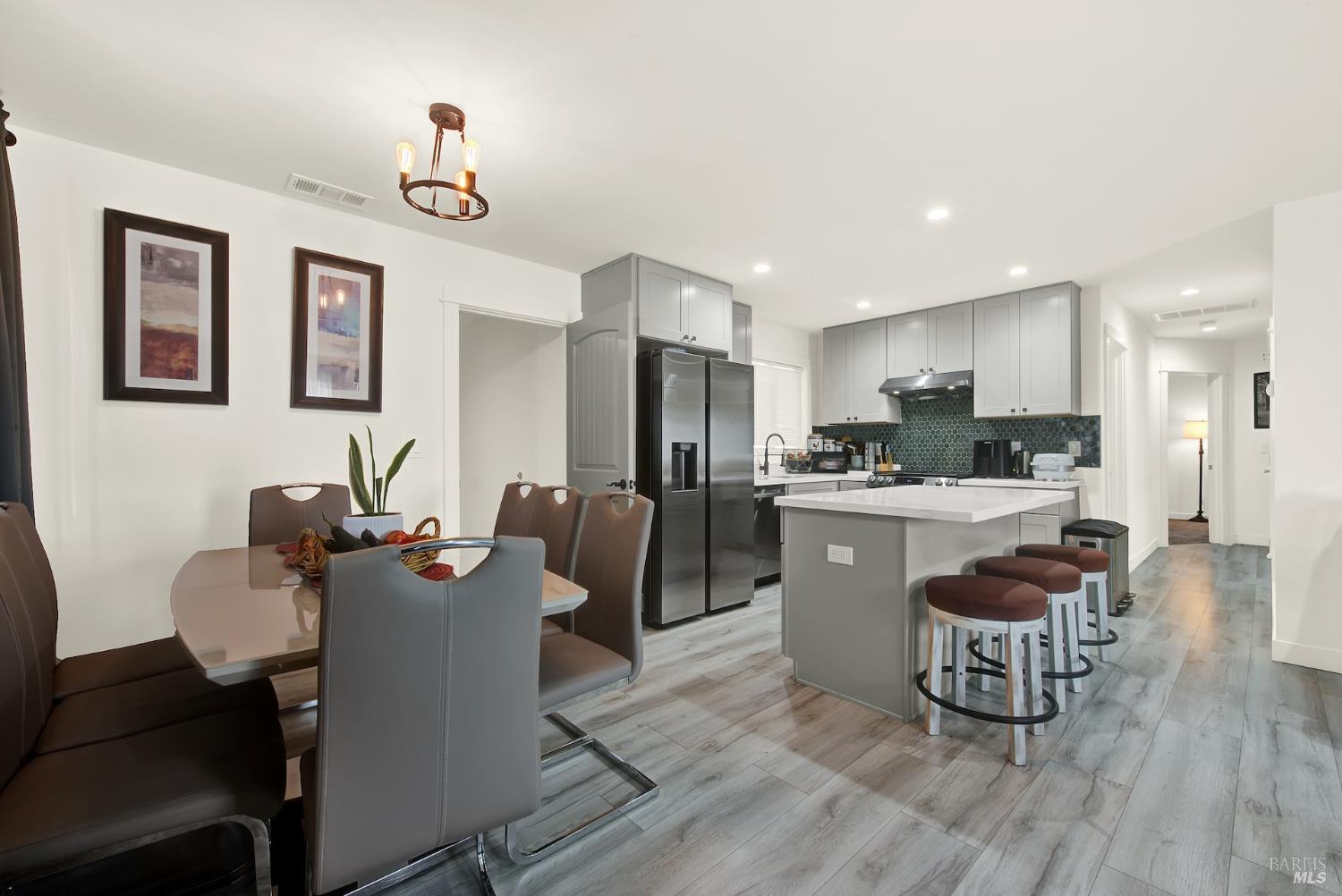 Detail Gallery Image 10 of 64 For 1600 Michigan St, Fairfield,  CA 94533 - 3 Beds | 2 Baths