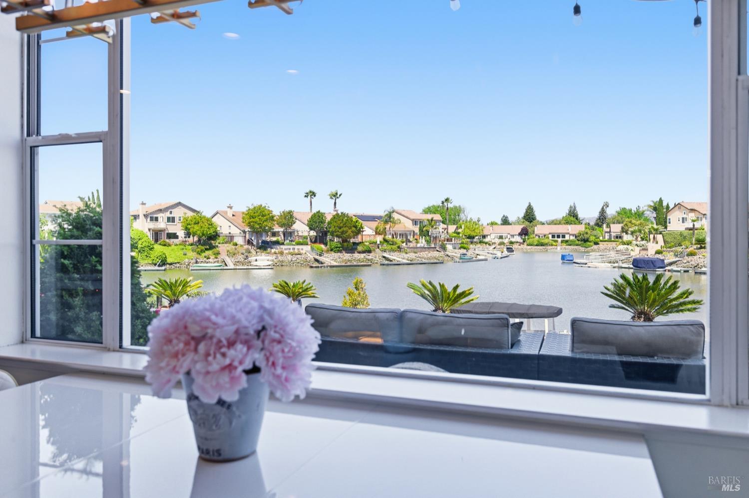 Detail Gallery Image 30 of 67 For 66 S Newport Dr, Napa,  CA 94559 - 4 Beds | 2/1 Baths