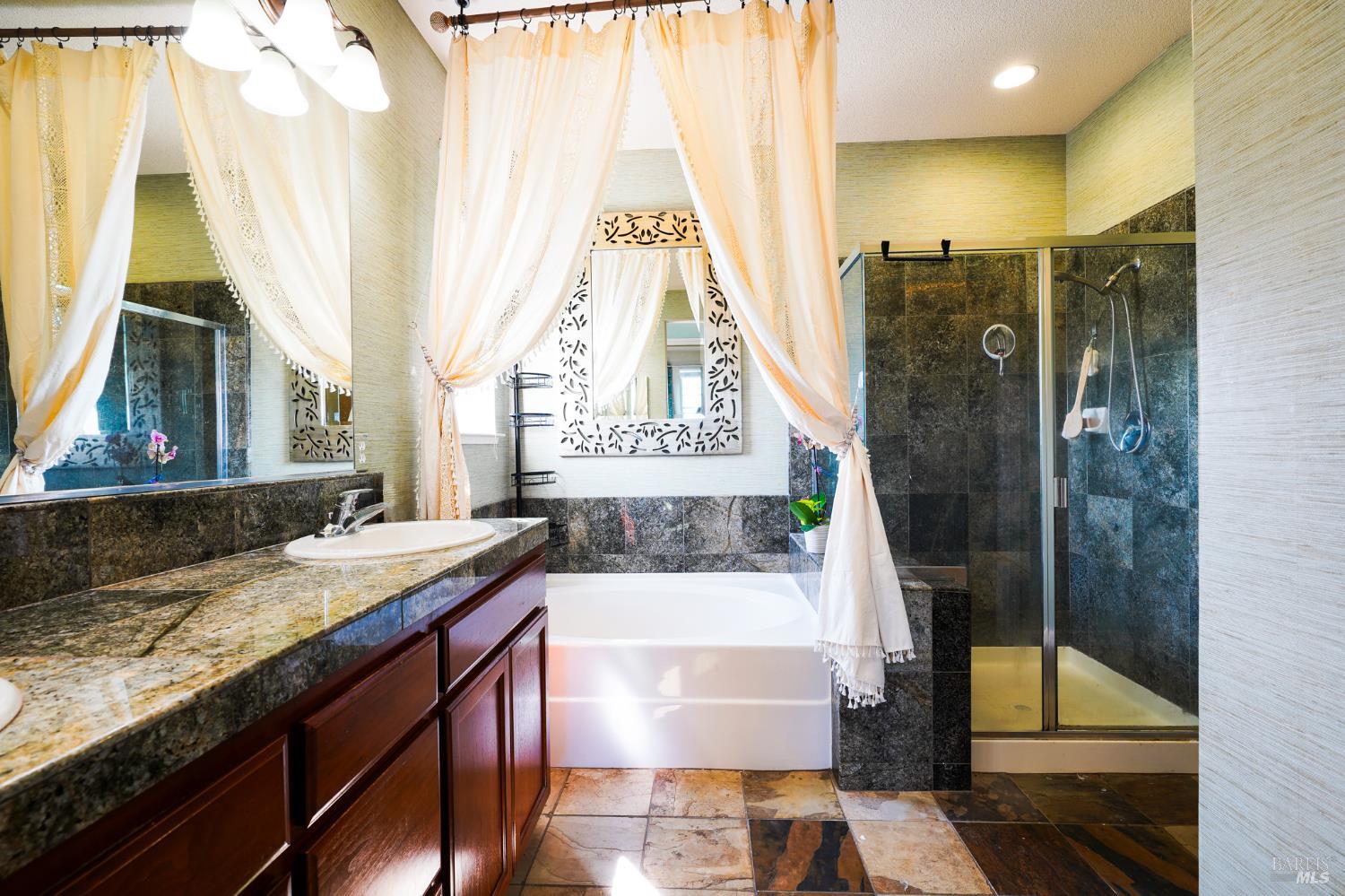 Detail Gallery Image 32 of 38 For 2740 Midtown Ln, Fairfield,  CA 94533 - 3 Beds | 2/1 Baths