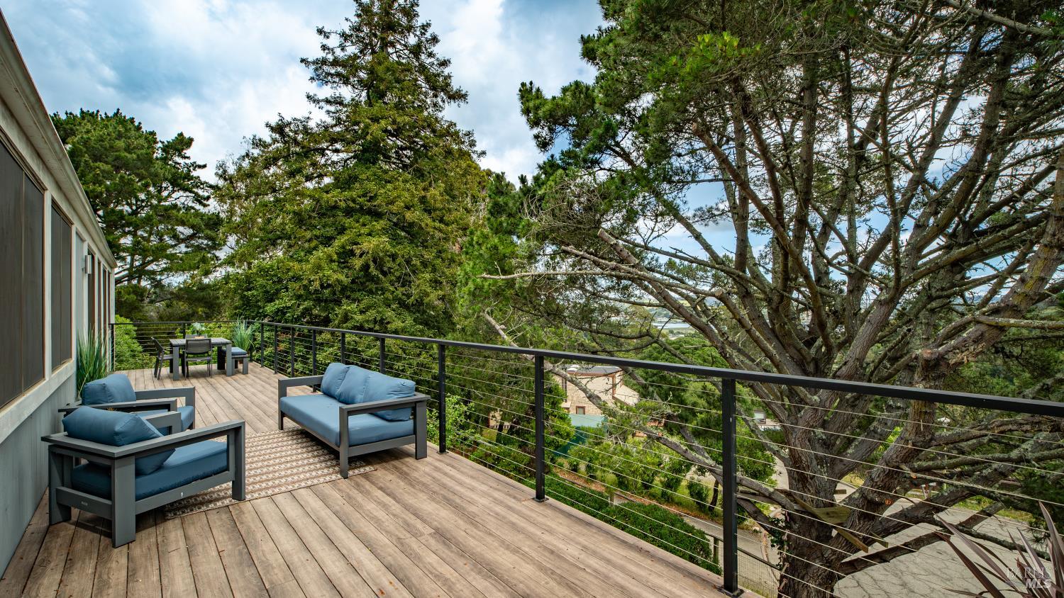 Detail Gallery Image 10 of 29 For 303 Bristol Pl, Mill Valley,  CA 94941 - 3 Beds | 2 Baths