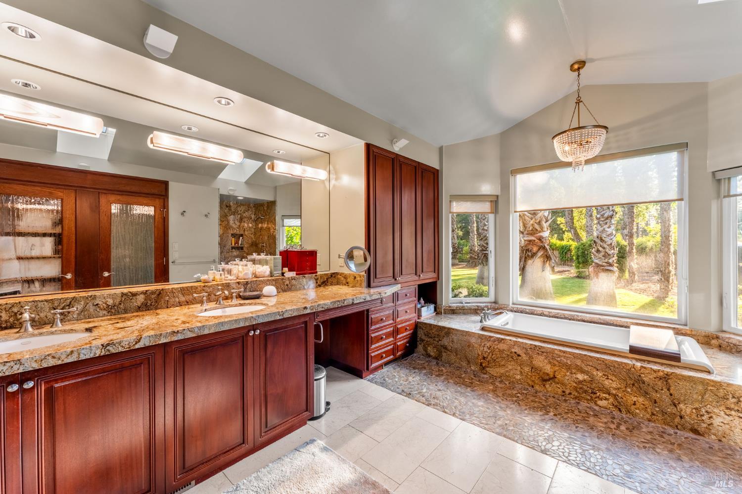 Detail Gallery Image 15 of 41 For 541 Sunset Dr, Angwin,  CA 94508 - 3 Beds | 2/1 Baths