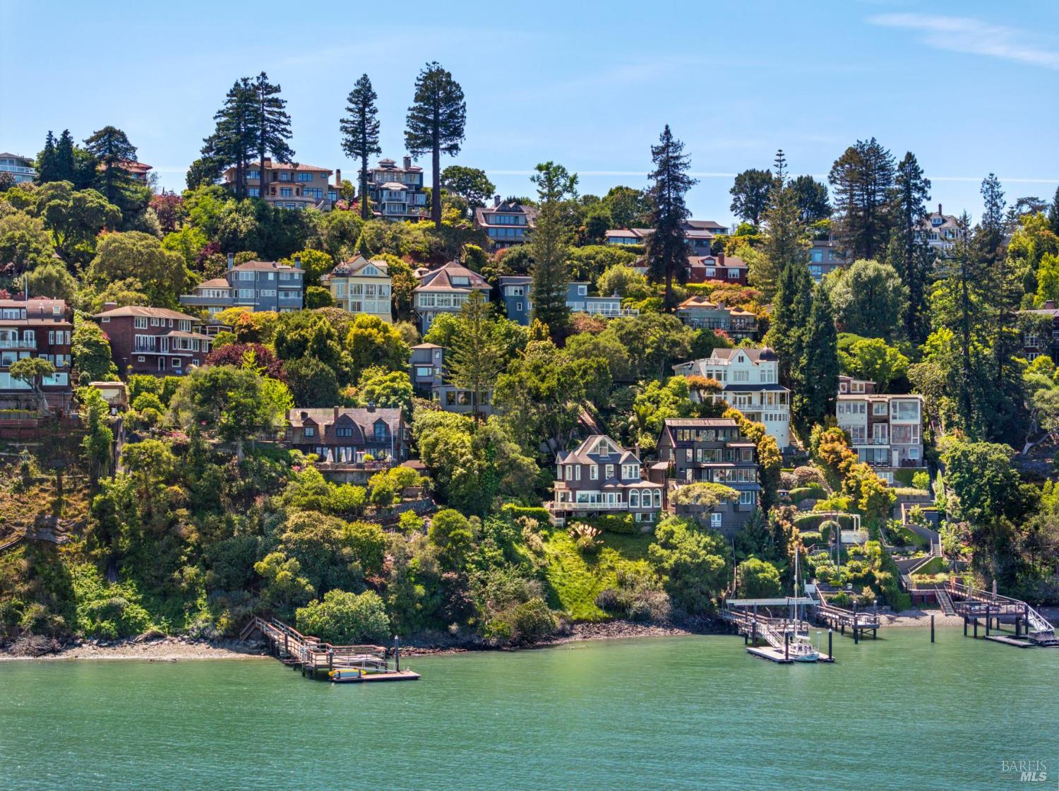 Detail Gallery Image 62 of 77 For 290 Beach Rd, Belvedere,  CA 94920 - 6 Beds | 5 Baths