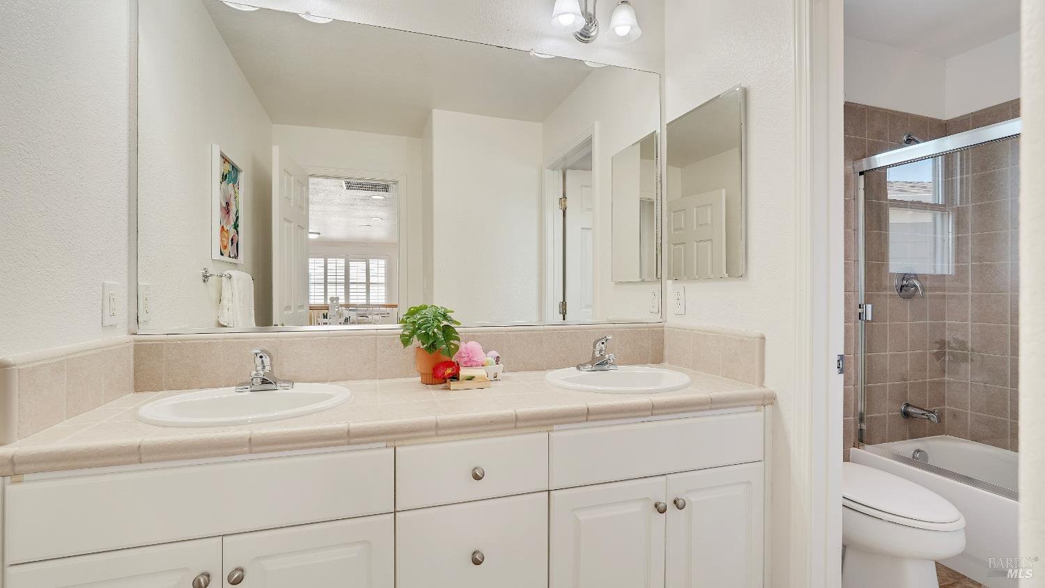 Detail Gallery Image 56 of 82 For 574 Anderson Ln, Benicia,  CA 94510 - 3 Beds | 2/1 Baths