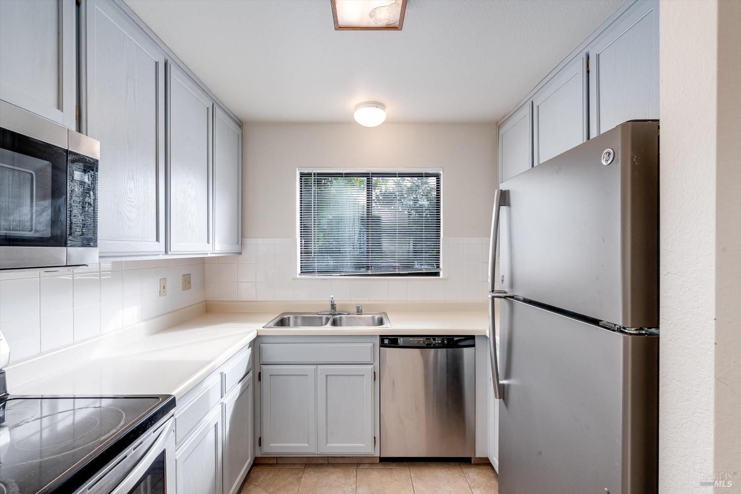 Detail Gallery Image 29 of 42 For 121 Elbridge Ave #B,  Cloverdale,  CA 95425 - 2 Beds | 2 Baths