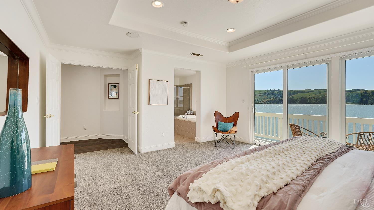 Detail Gallery Image 38 of 82 For 574 Anderson Ln, Benicia,  CA 94510 - 3 Beds | 2/1 Baths