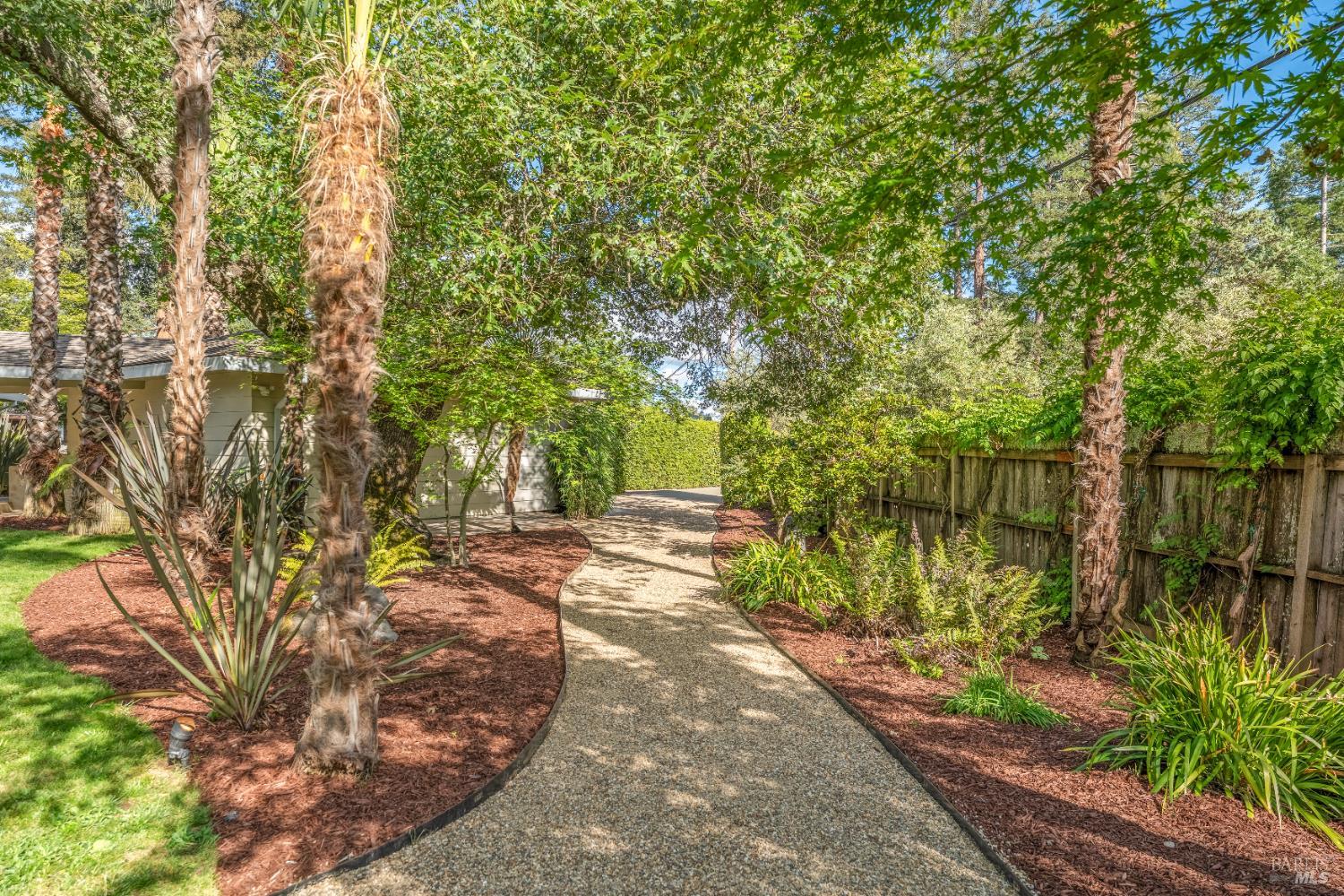 Detail Gallery Image 20 of 41 For 541 Sunset Dr, Angwin,  CA 94508 - 3 Beds | 2/1 Baths