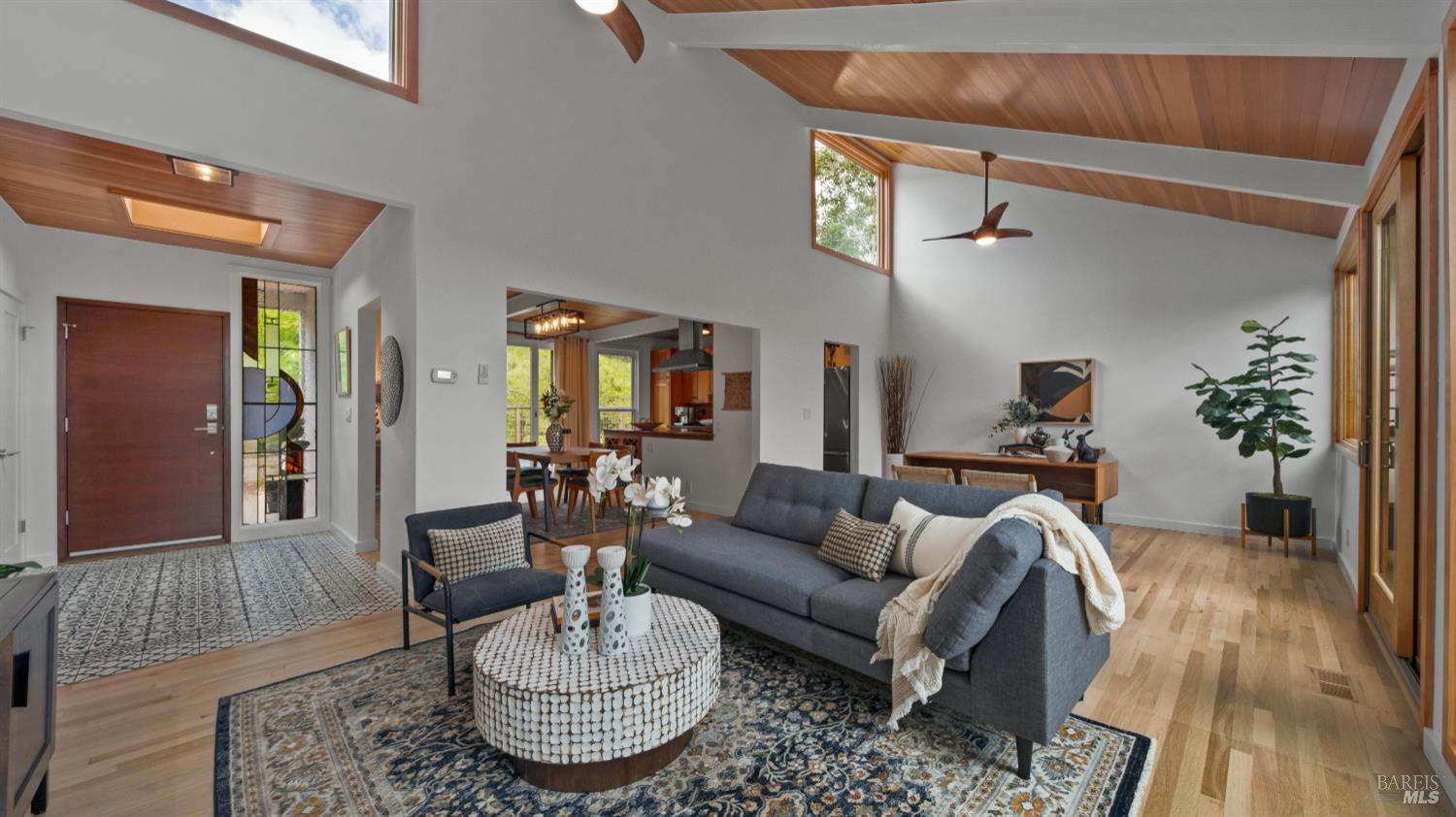 Detail Gallery Image 5 of 29 For 303 Bristol Pl, Mill Valley,  CA 94941 - 3 Beds | 2 Baths