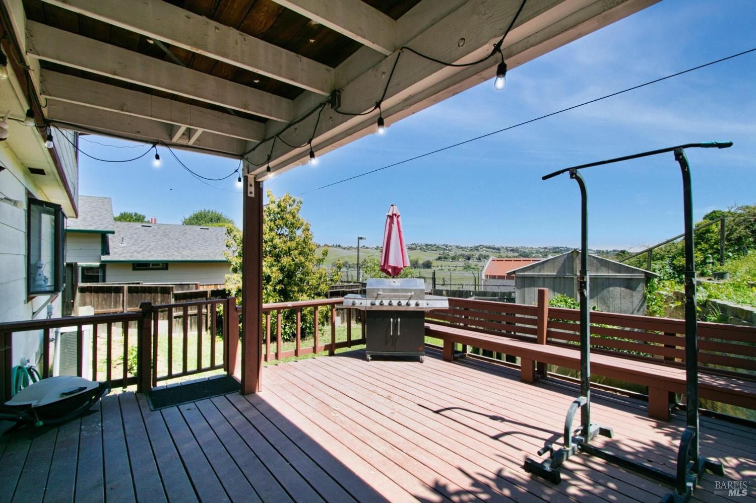 Detail Gallery Image 25 of 35 For 112 Sea Mist Dr, Vallejo,  CA 94591 - 4 Beds | 2/1 Baths