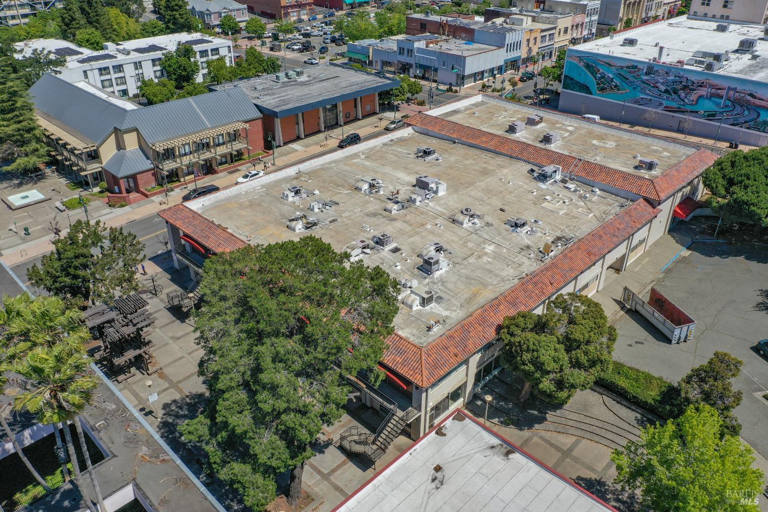 Detail Gallery Image 3 of 54 For 241 Georgia St, Vallejo,  CA 94590 - – Beds | – Baths