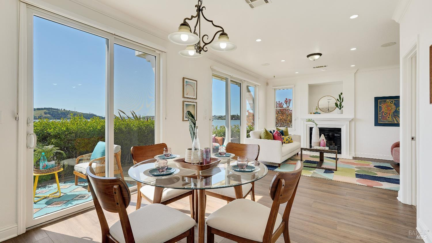 Detail Gallery Image 28 of 82 For 574 Anderson Ln, Benicia,  CA 94510 - 3 Beds | 2/1 Baths