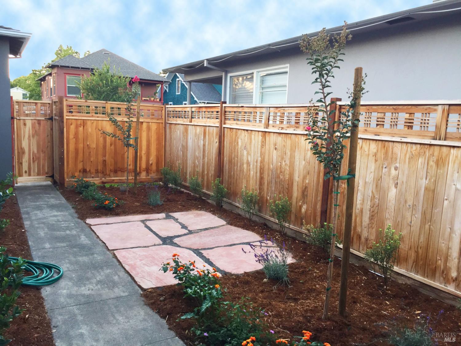 Detail Gallery Image 6 of 8 For 1850 Laurel St, Napa,  CA 94559 - – Beds | – Baths