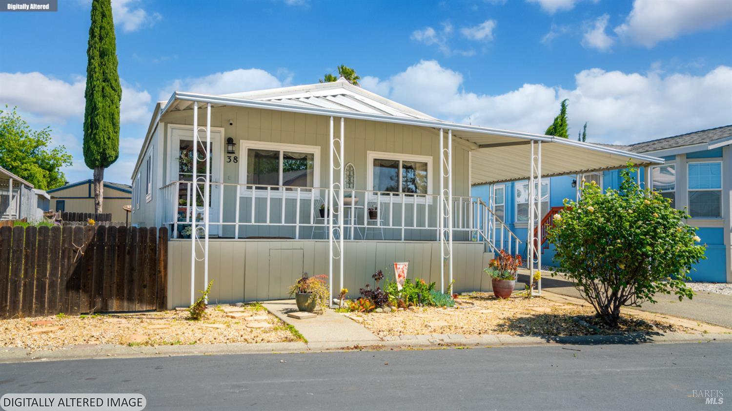 Detail Gallery Image 3 of 36 For 38 Del Rey Dr, Vacaville,  CA 95687 - 3 Beds | 2 Baths