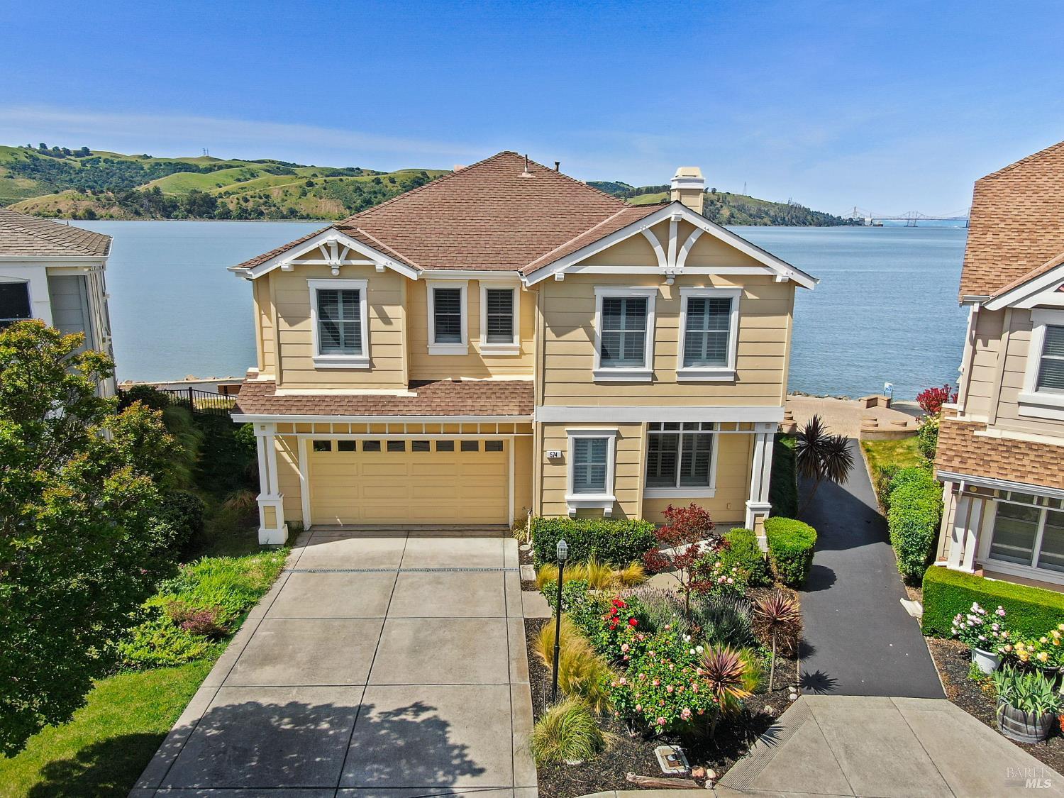 Detail Gallery Image 2 of 82 For 574 Anderson Ln, Benicia,  CA 94510 - 3 Beds | 2/1 Baths