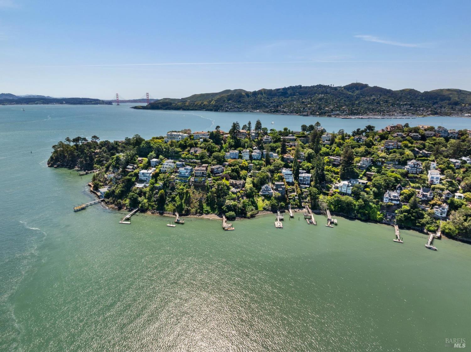 Detail Gallery Image 63 of 77 For 290 Beach Rd, Belvedere,  CA 94920 - 6 Beds | 5 Baths