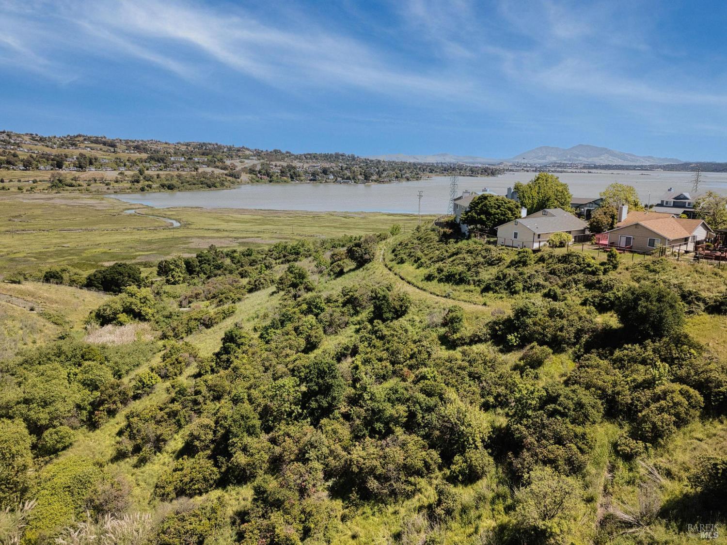 Detail Gallery Image 34 of 35 For 112 Sea Mist Dr, Vallejo,  CA 94591 - 4 Beds | 2/1 Baths