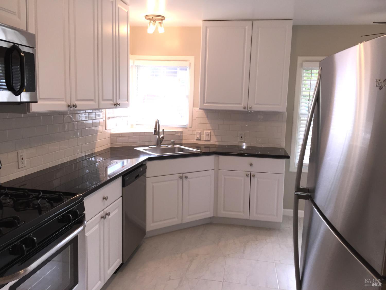 Detail Gallery Image 5 of 5 For 520 Madison St, Napa,  CA 94559 - – Beds | – Baths