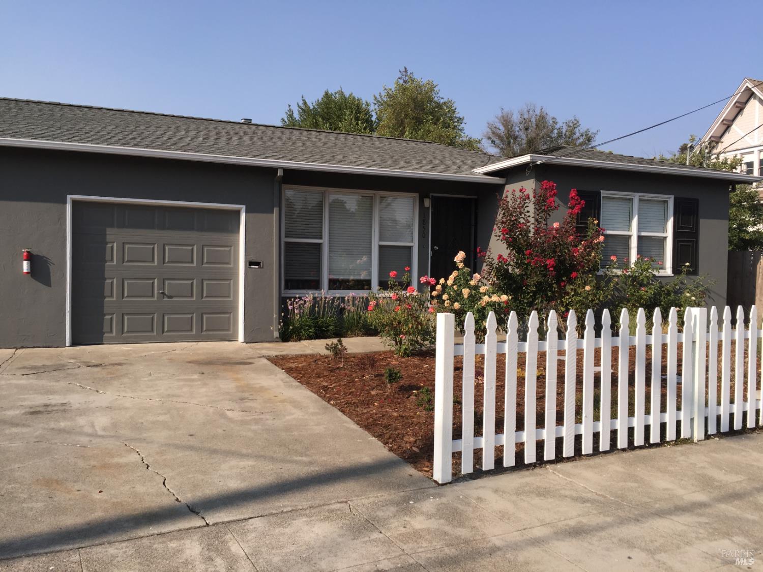 Detail Gallery Image 8 of 8 For 1850 Laurel St, Napa,  CA 94559 - – Beds | – Baths