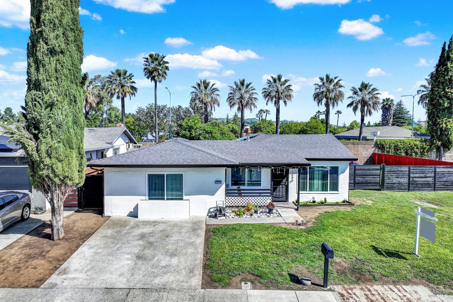 Front Image Thumbnail for BA326033606