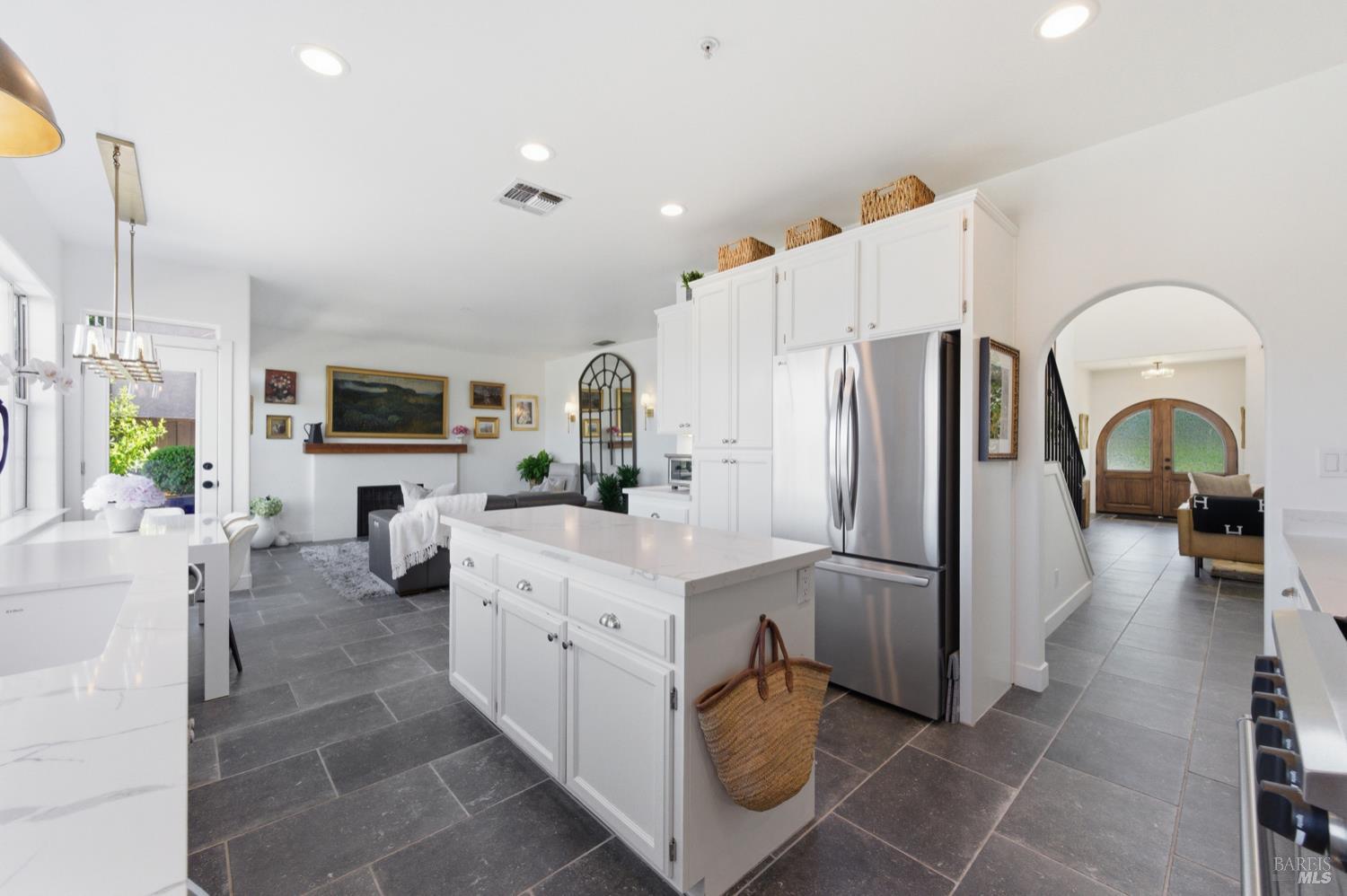 Detail Gallery Image 36 of 67 For 66 S Newport Dr, Napa,  CA 94559 - 4 Beds | 2/1 Baths