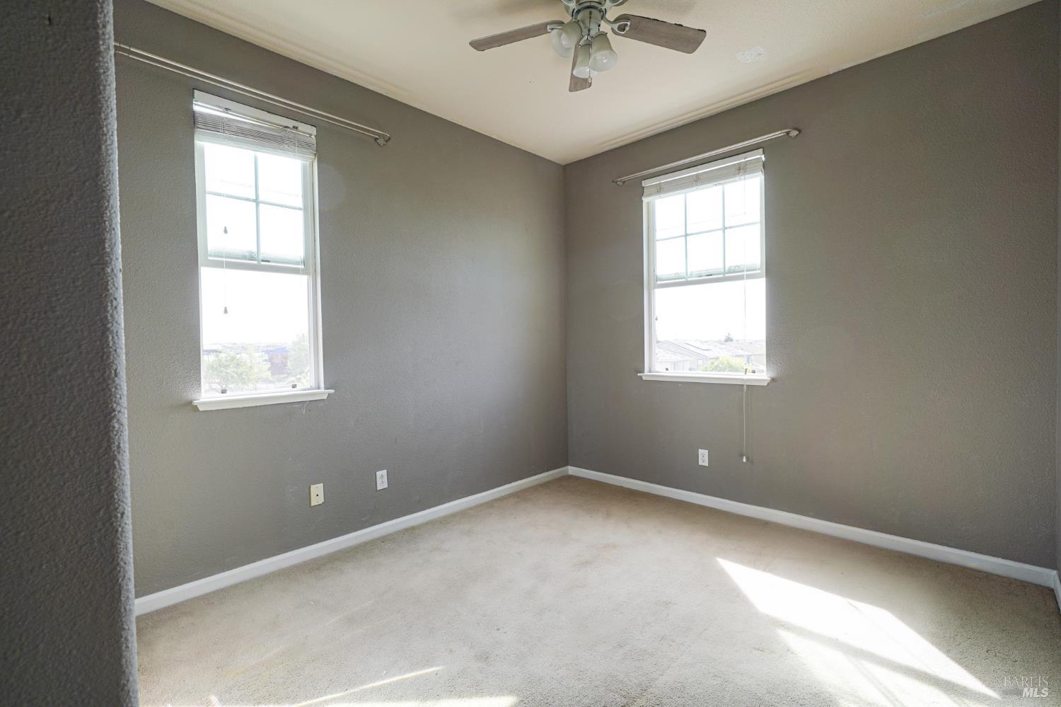 Detail Gallery Image 21 of 38 For 2740 Midtown Ln, Fairfield,  CA 94533 - 3 Beds | 2/1 Baths