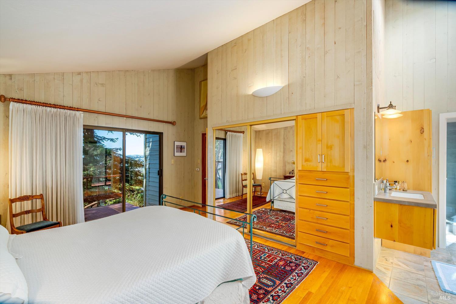 Detail Gallery Image 28 of 37 For 572 Montecito Blvd, Napa,  CA 94559 - 3 Beds | 3 Baths