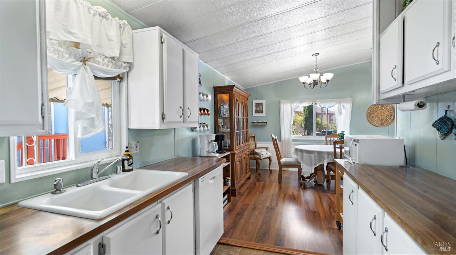 Detail Gallery Image 15 of 36 For 38 Del Rey Dr, Vacaville,  CA 95687 - 3 Beds | 2 Baths