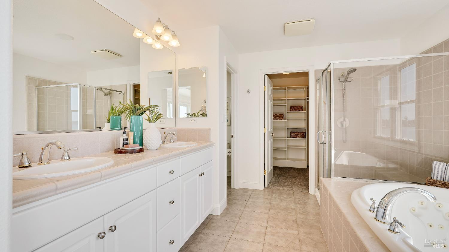 Detail Gallery Image 40 of 82 For 574 Anderson Ln, Benicia,  CA 94510 - 3 Beds | 2/1 Baths