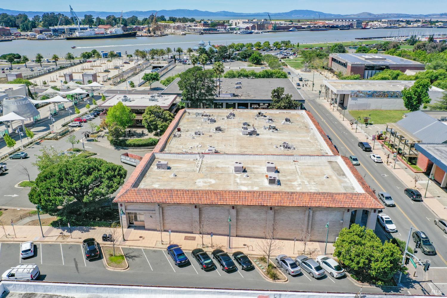 Detail Gallery Image 6 of 54 For 241 Georgia St, Vallejo,  CA 94590 - – Beds | – Baths