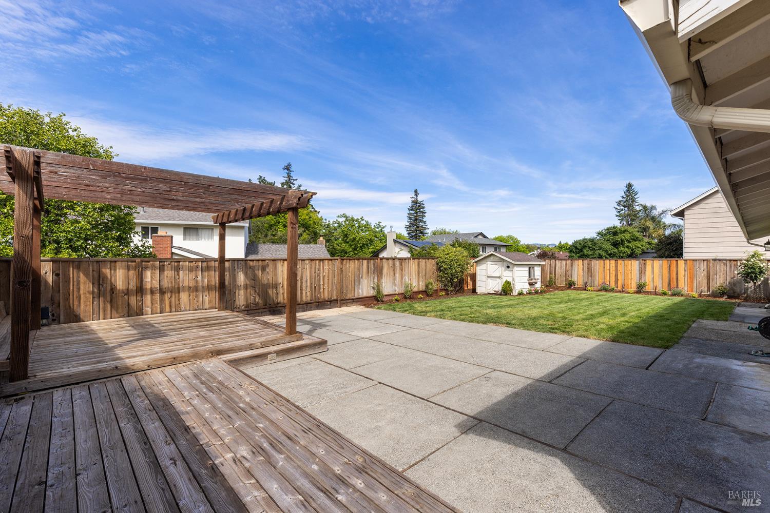 Detail Gallery Image 18 of 42 For 3572 Sandybrook Ln, Napa,  CA 94558 - 4 Beds | 3 Baths