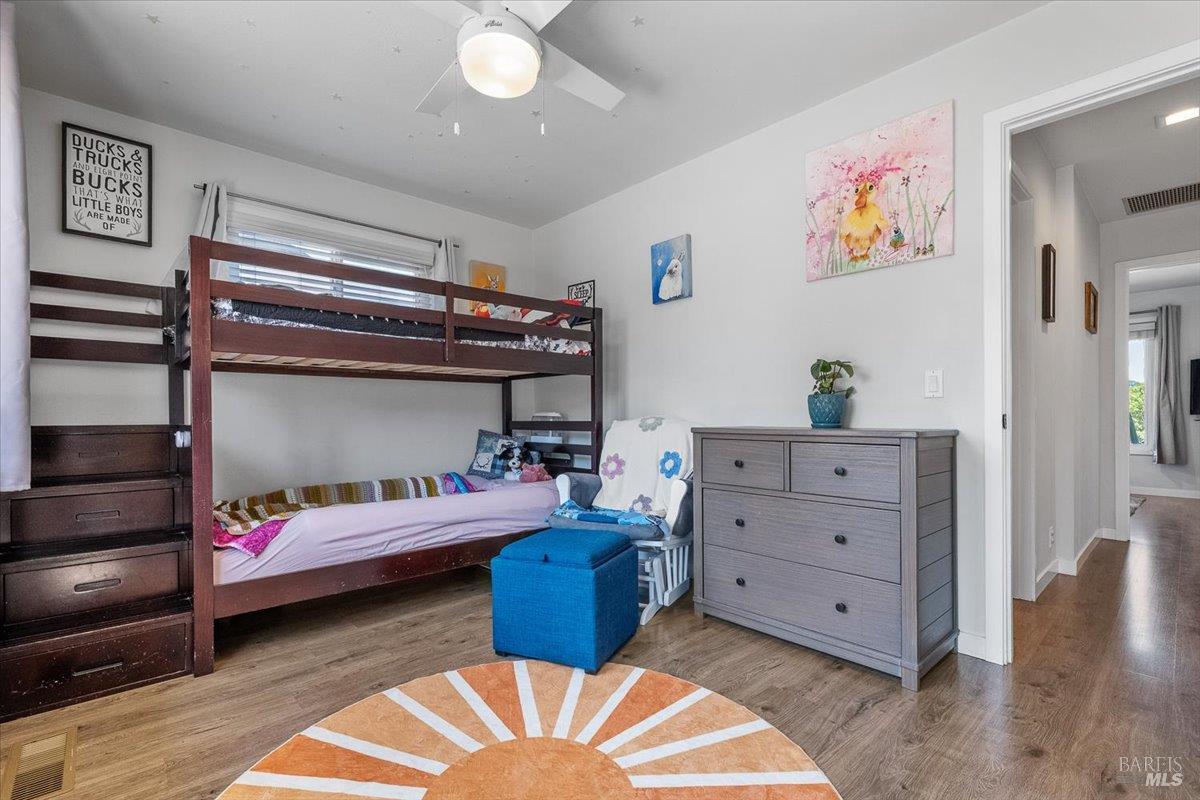 Detail Gallery Image 32 of 45 For 2901 Laurel St, Napa,  CA 94558 - 2 Beds | 2 Baths