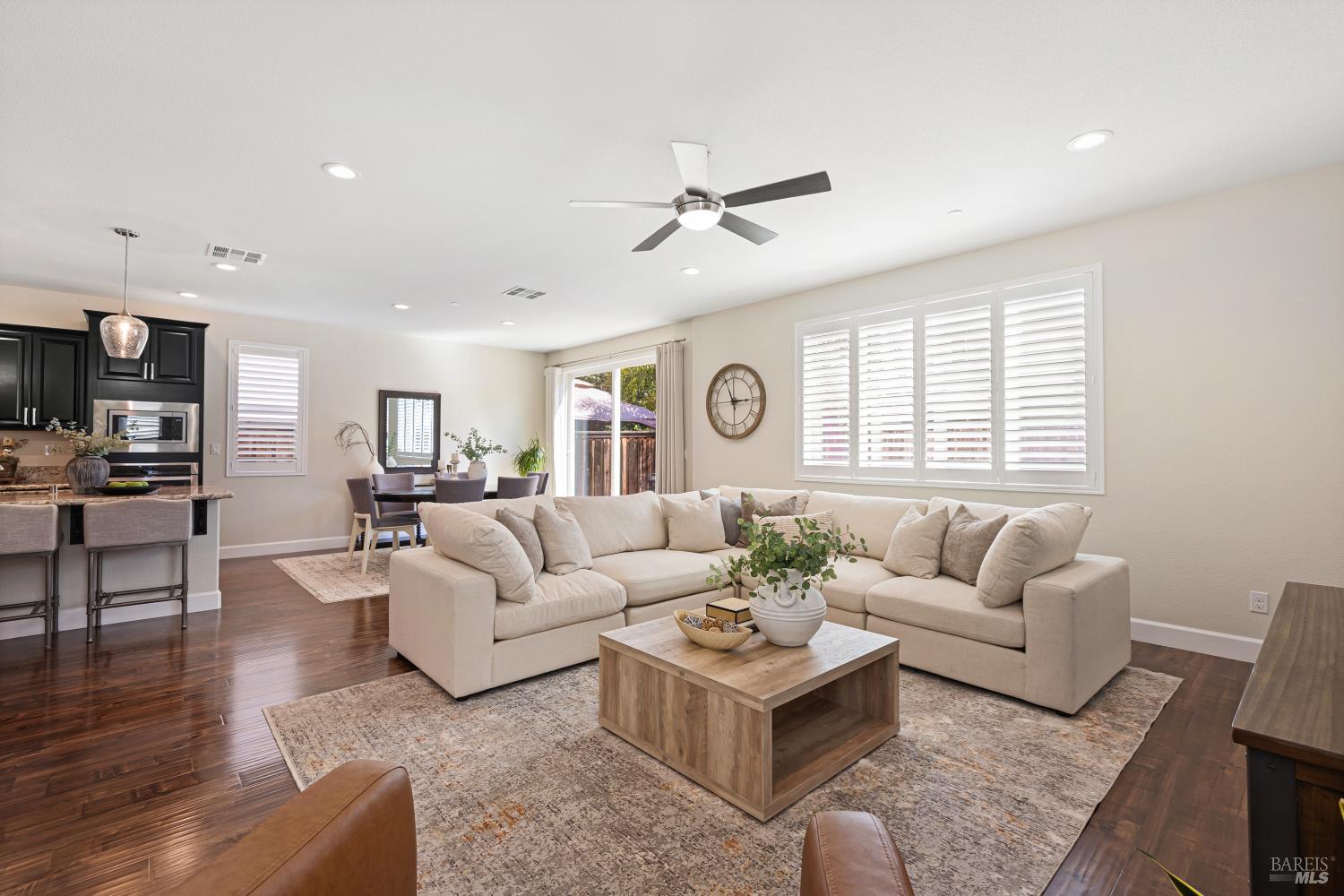 Detail Gallery Image 42 of 73 For 237 Juneau Dr, Vacaville,  CA 95687 - 3 Beds | 2/1 Baths