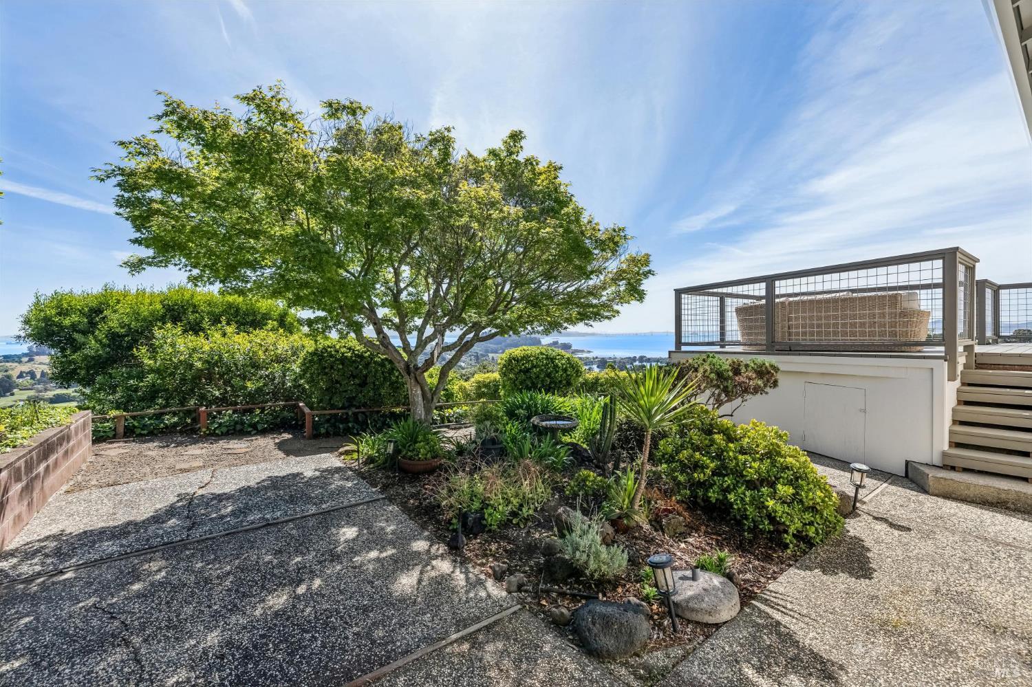 Detail Gallery Image 78 of 85 For 184 Mcnear Dr, San Rafael,  CA 94901 - 3 Beds | 2/1 Baths