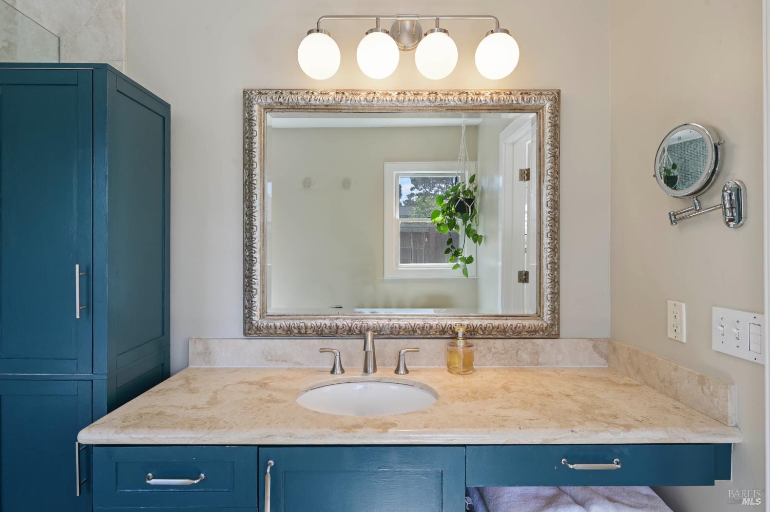 Detail Gallery Image 23 of 57 For 305 Ricardo Rd, Mill Valley,  CA 94941 - 4 Beds | 3 Baths