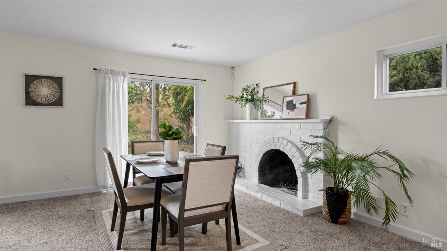 Detail Gallery Image 7 of 37 For 2869 Marigold Dr, Fairfield,  CA 94533 - 4 Beds | 2 Baths