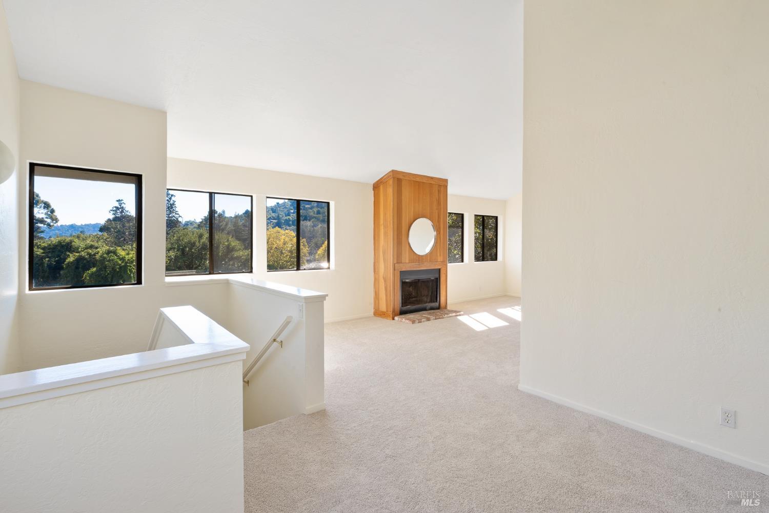Detail Gallery Image 8 of 23 For 171 Glen Park Ave, San Rafael,  CA 94901 - 3 Beds | 2/1 Baths