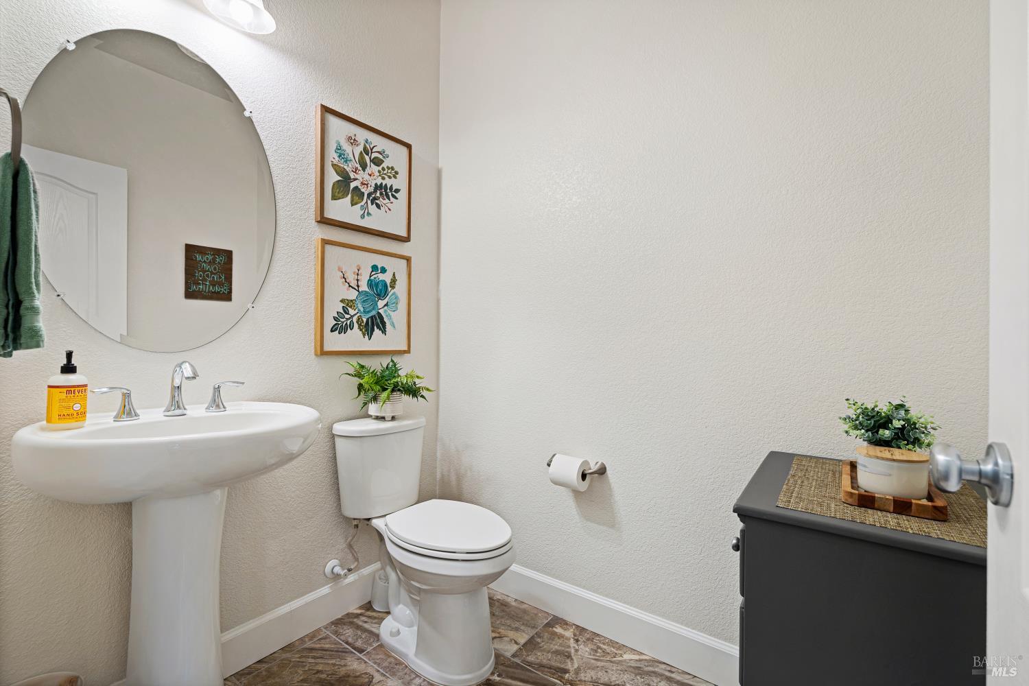 Detail Gallery Image 20 of 73 For 237 Juneau Dr, Vacaville,  CA 95687 - 3 Beds | 2/1 Baths