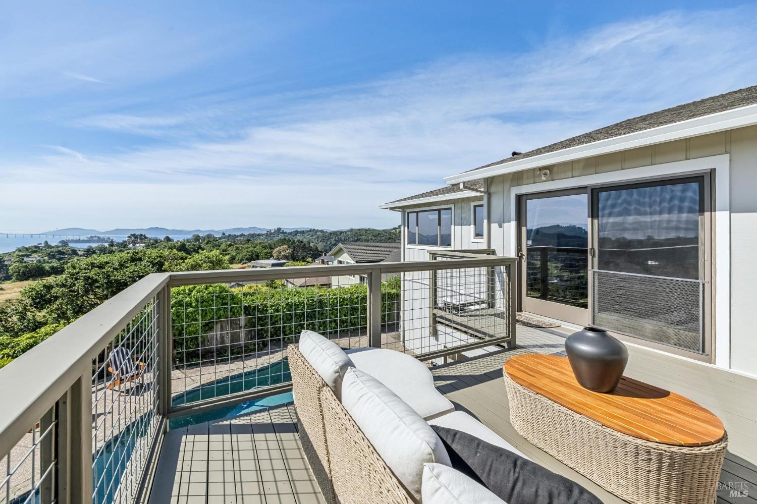 Detail Gallery Image 39 of 85 For 184 Mcnear Dr, San Rafael,  CA 94901 - 3 Beds | 2/1 Baths