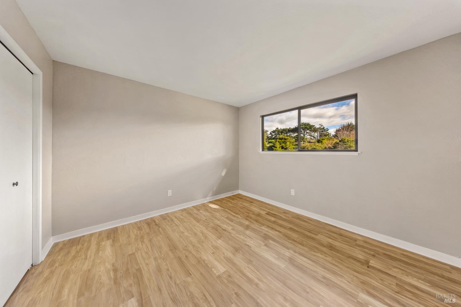 Detail Gallery Image 25 of 48 For 5 Mcdonald Ln, Point Reyes Station,  CA 94956 - 3 Beds | 2/1 Baths