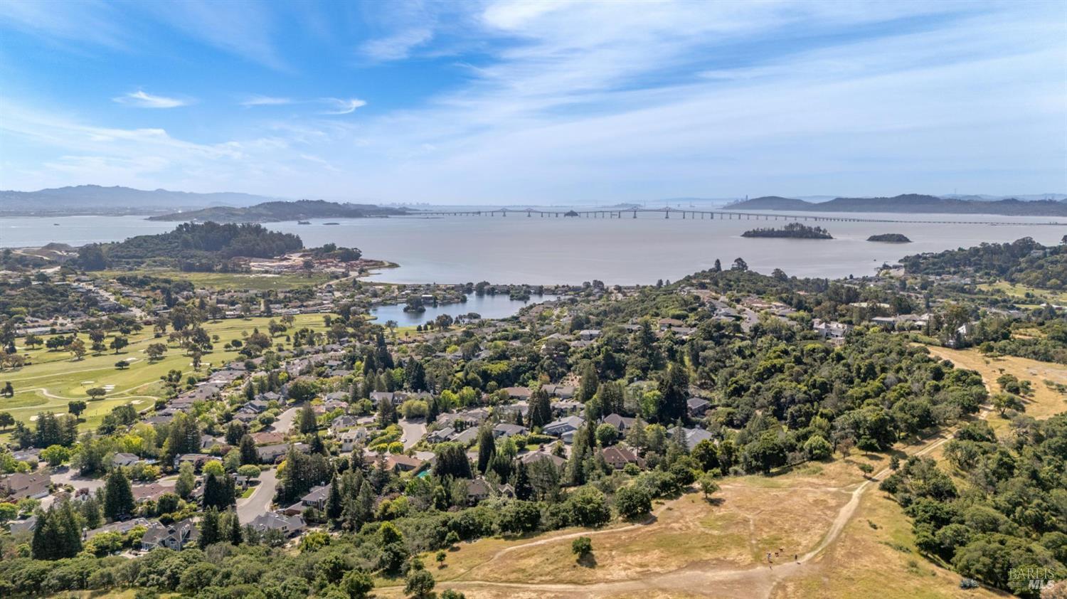 Detail Gallery Image 6 of 85 For 184 Mcnear Dr, San Rafael,  CA 94901 - 3 Beds | 2/1 Baths